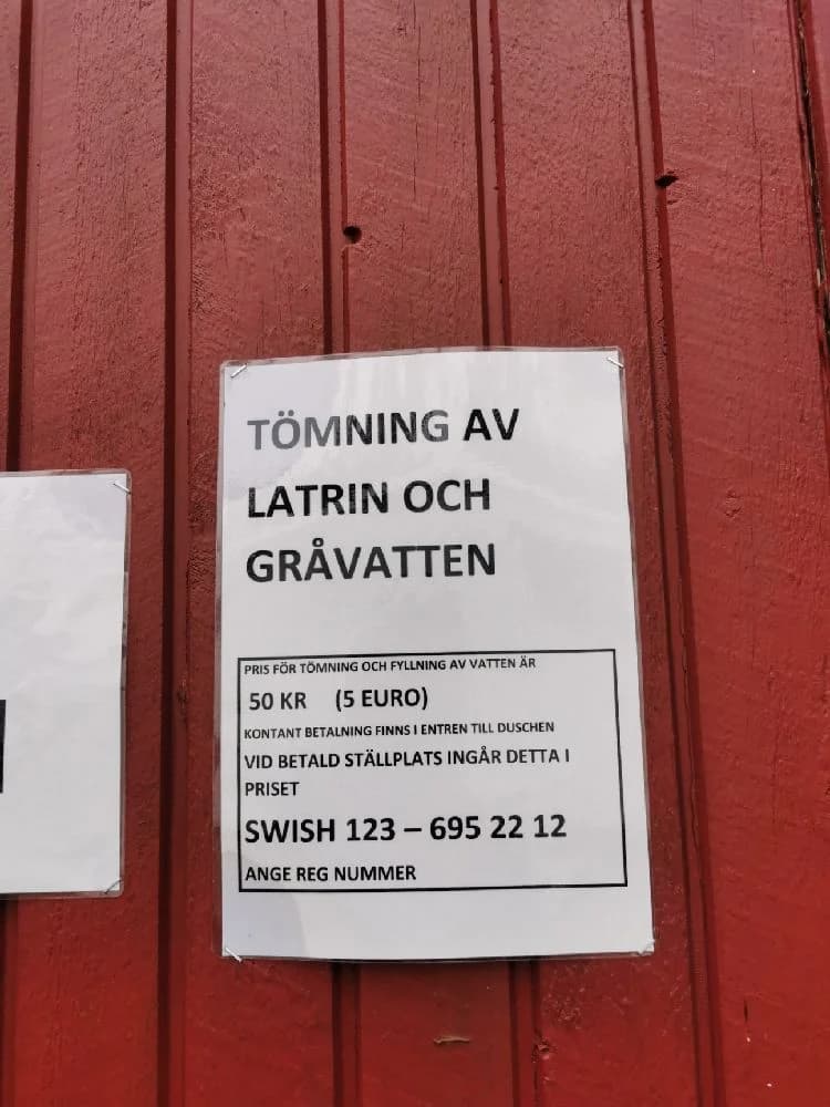 Upplev unik glamping på Gotland hos Gardestugan i Stenkyrka. Naturnära boende med bekvämligheter som dusch, WC, restaurang & bastu. Boka din vistelse!