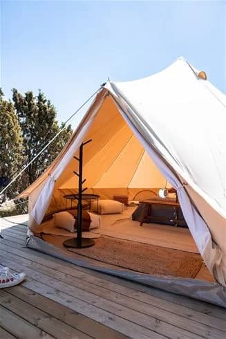 Upplev unik glamping vid havet på Kalmar Camping - Rafshagsudden. Njut av natur, komfort, 4-stjärniga faciliteter & närhet till Kalmar. Boka nu!