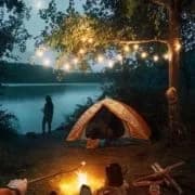 Upplev unik glamping i Värmland! Camp Grinsby vid Stora Bör, Årjäng, erbjuder lyxtält, aktiviteter som kanot, fiske, bastu & vandring. Boka din naturresa!